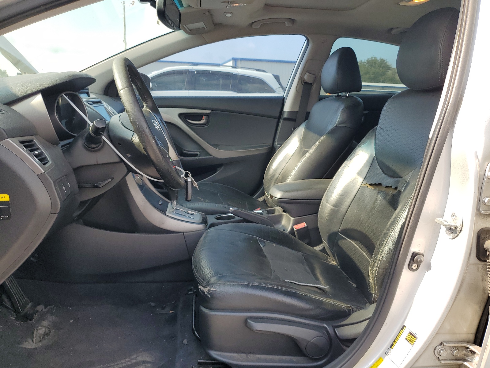 KMHDH4AE8BU146956 2011 Hyundai Elantra Gls