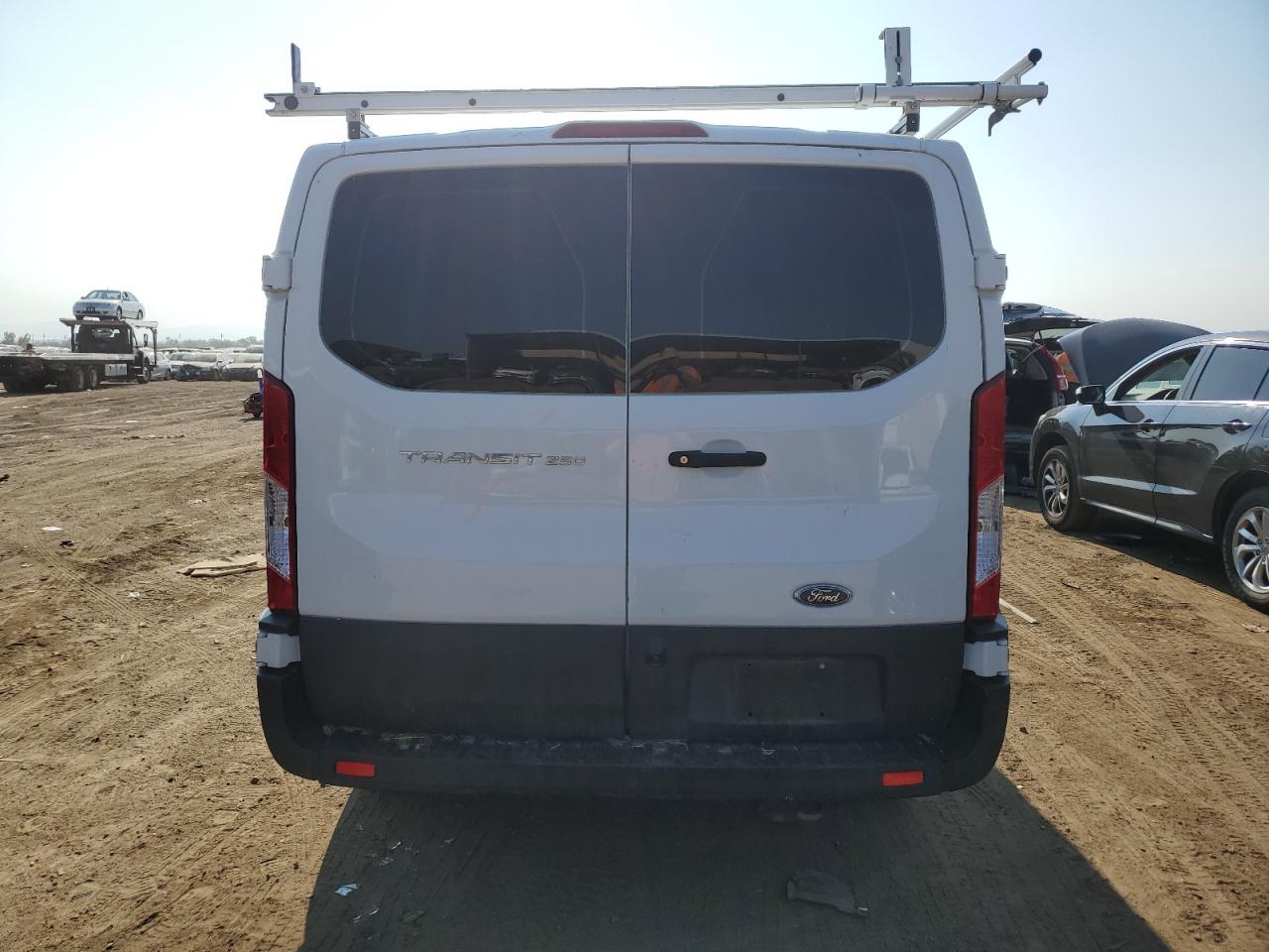 1FTYR1YM6KKB01895 2019 Ford Transit T-250