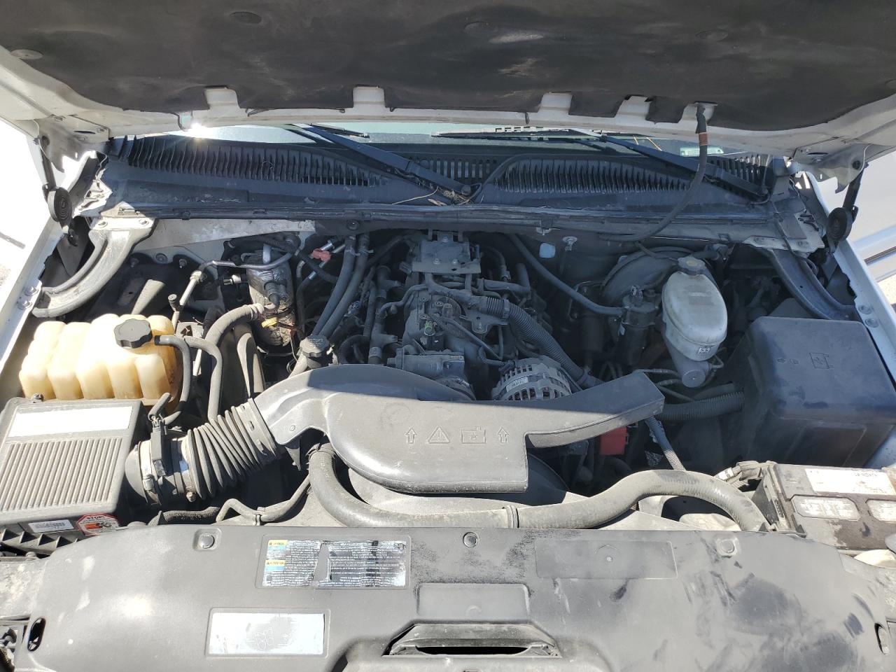 2003 Chevrolet Tahoe C1500 VIN: 1GNEC13T33J223292 Lot: 93489505