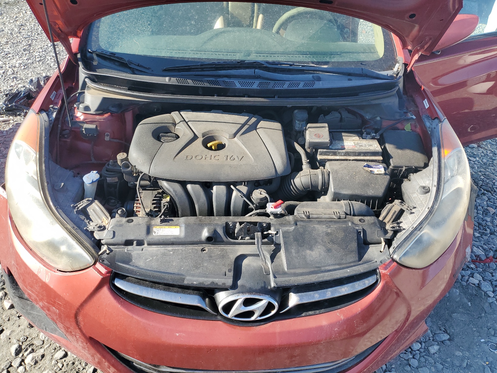 KMHDH4AE8BU135889 2011 Hyundai Elantra Gls