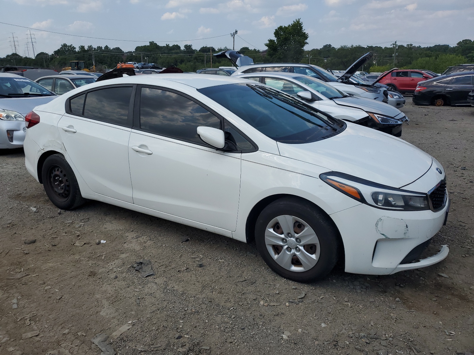 2017 Kia Forte Lx vin: 3KPFK4A74HE060275