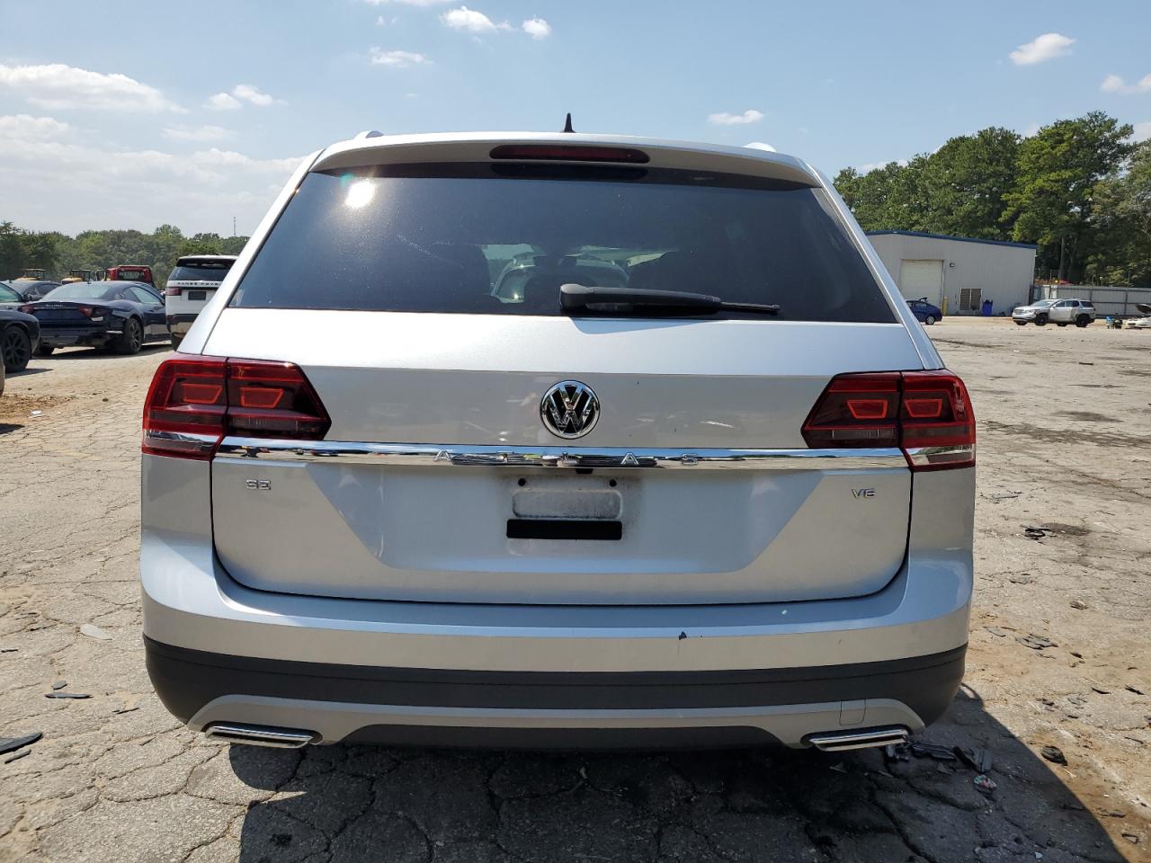 2018 Volkswagen Atlas Se VIN: 1V2DR2CA1JC537692 Lot: 69176794