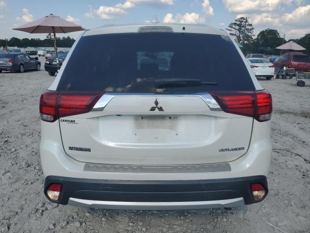  MITSUBISHI OUTLANDER 2017 Белый