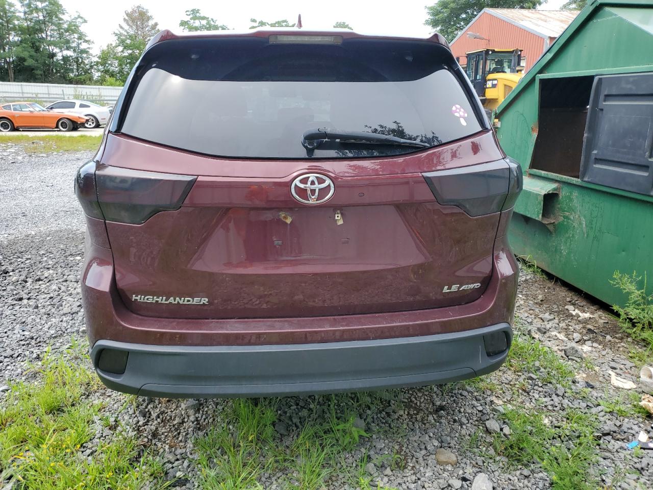 2018 Toyota Highlander Le VIN: 5TDBZRFH6JS885903 Lot: 65957424