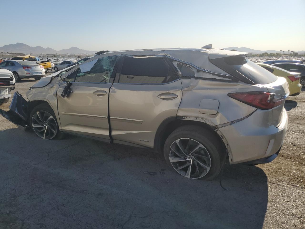 2T2BGMCA4JC028340 2018 LEXUS RX - Image 2