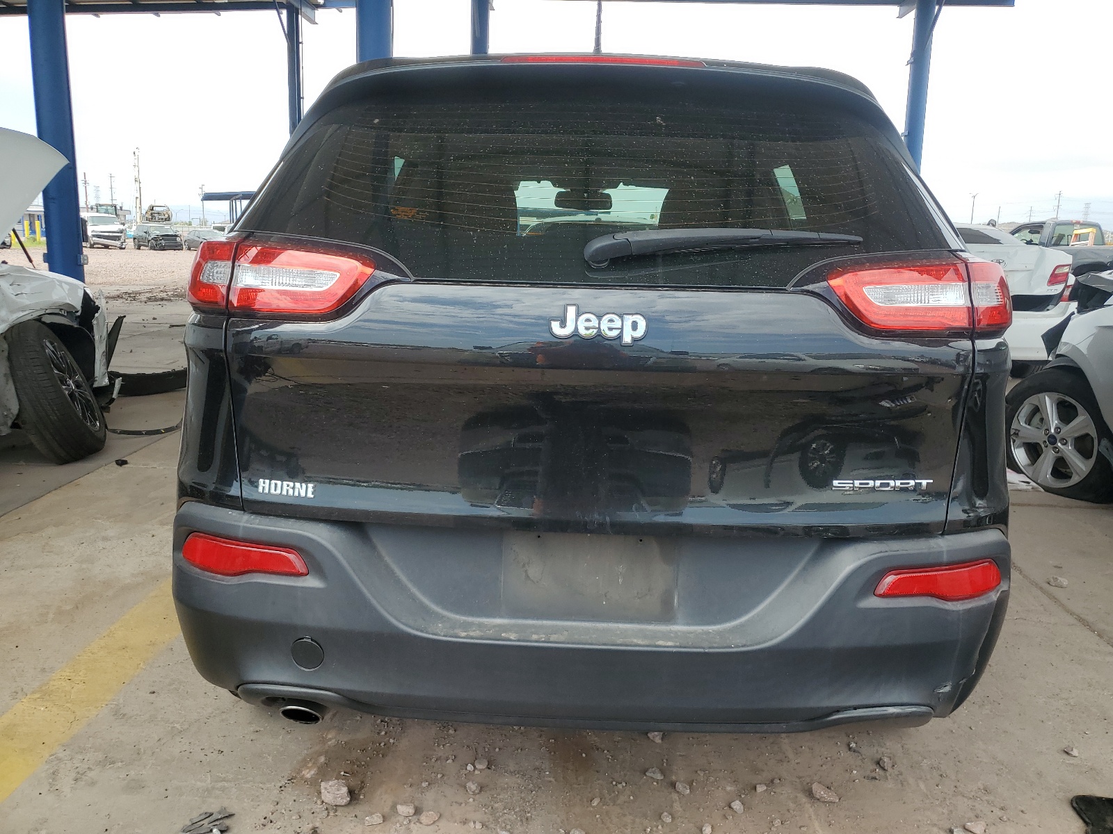 2015 Jeep Cherokee Sport vin: 1C4PJLAB2FW670961