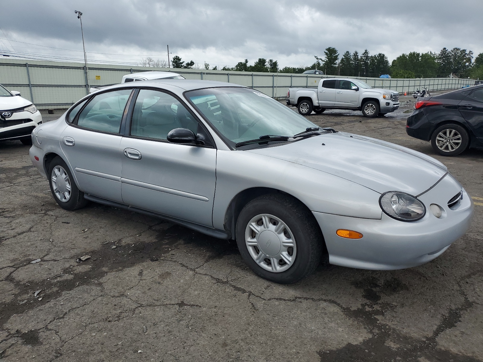 1fafp52s0wg184752 1FAFP52S0WG184752 1998 Ford Taurus Lx