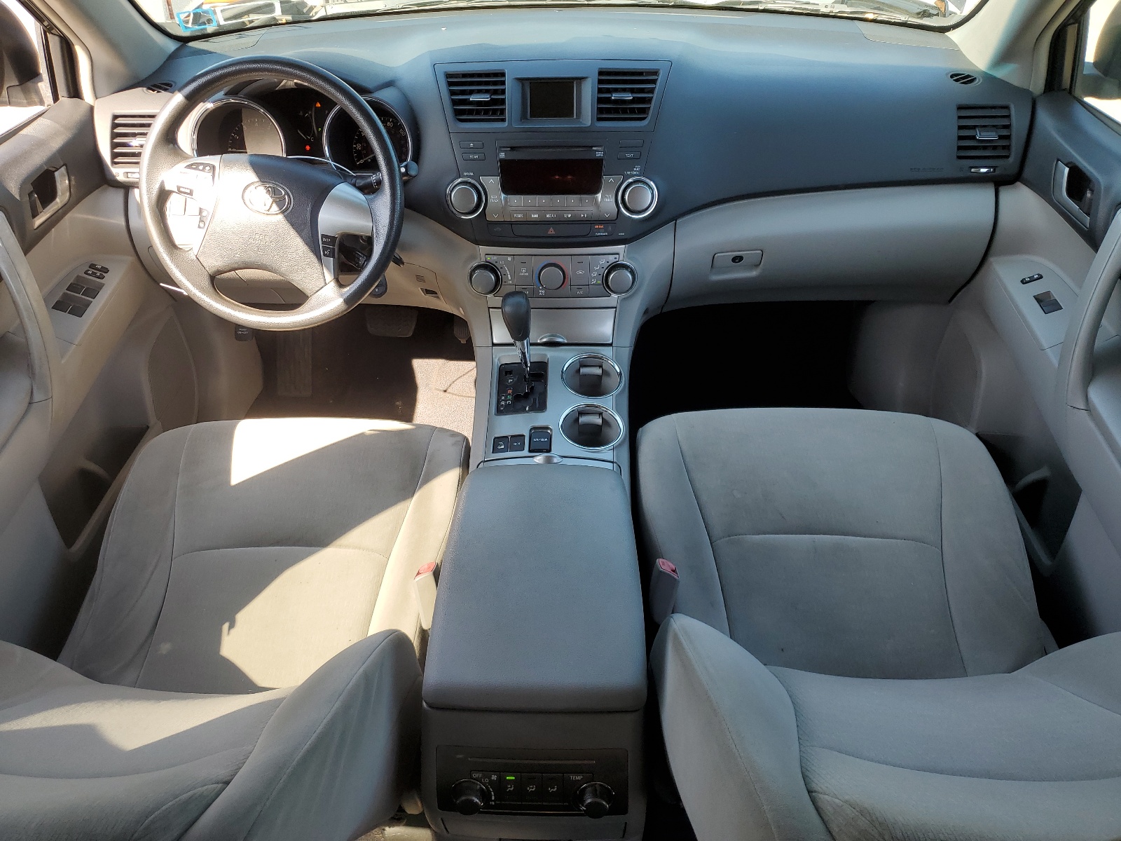 5TDBK3EH4CS124888 2012 Toyota Highlander Base