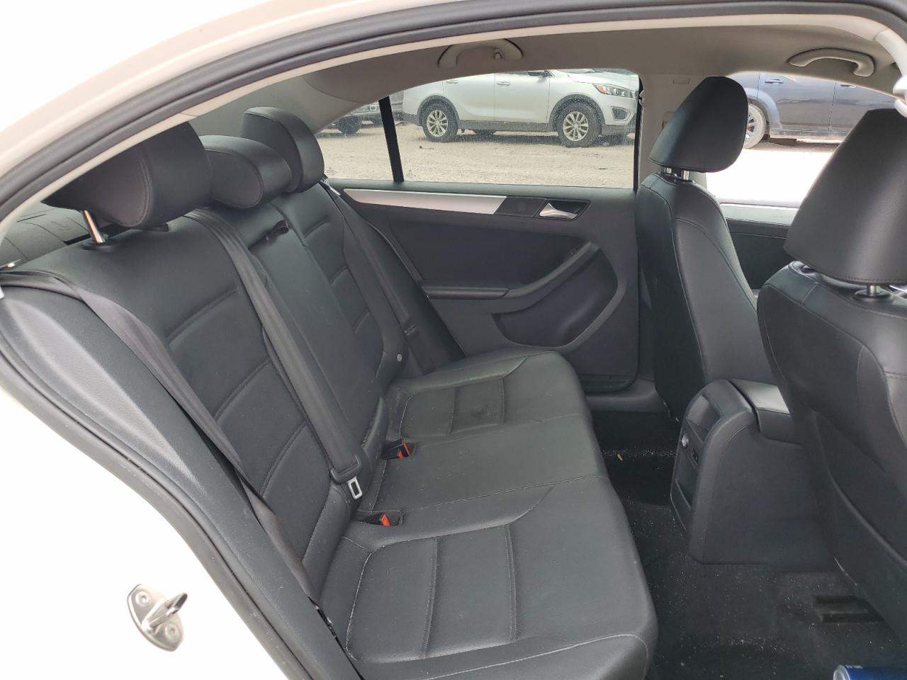 2014 Volkswagen Jetta - Image 10