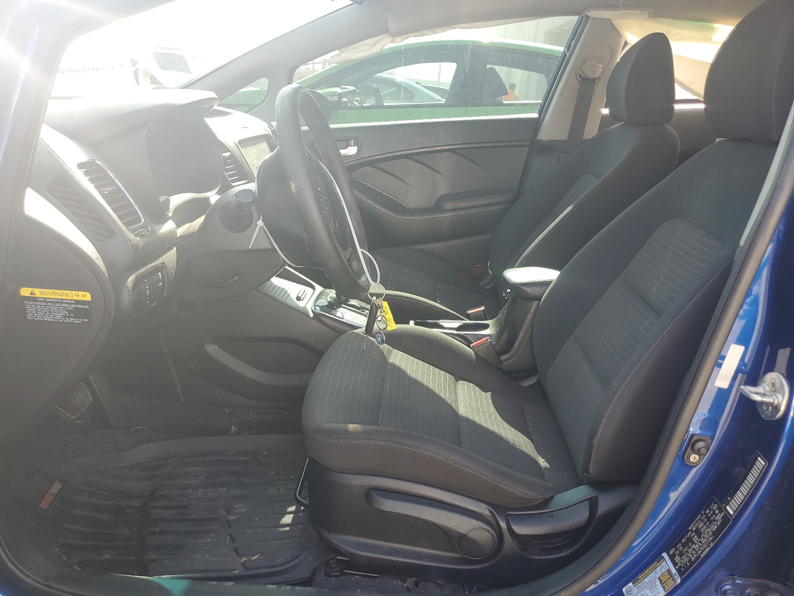 3KPFL4A70JE271041 2018 Kia Forte Lx