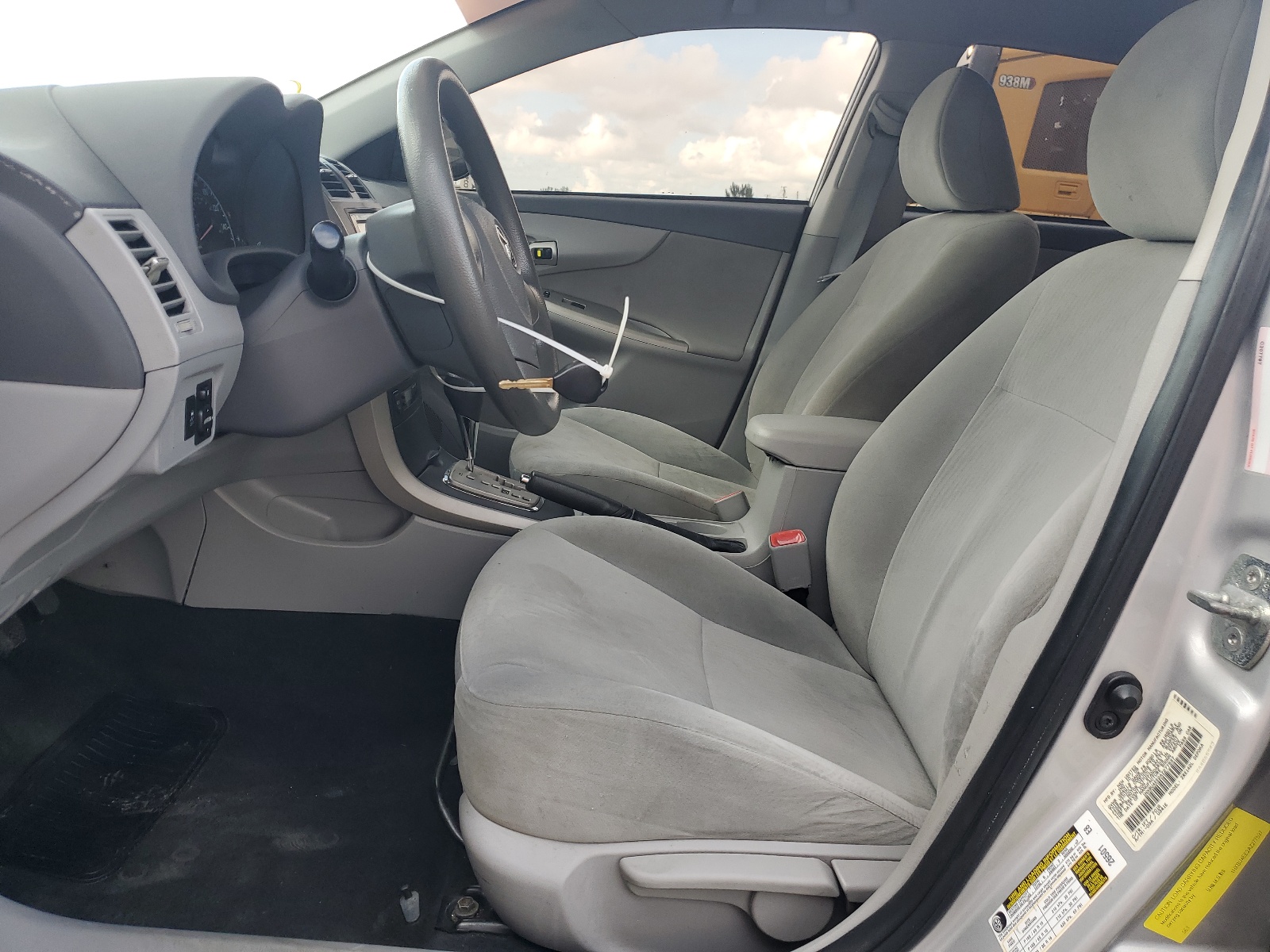 1NXBU4EE2AZ277537 2010 Toyota Corolla Base