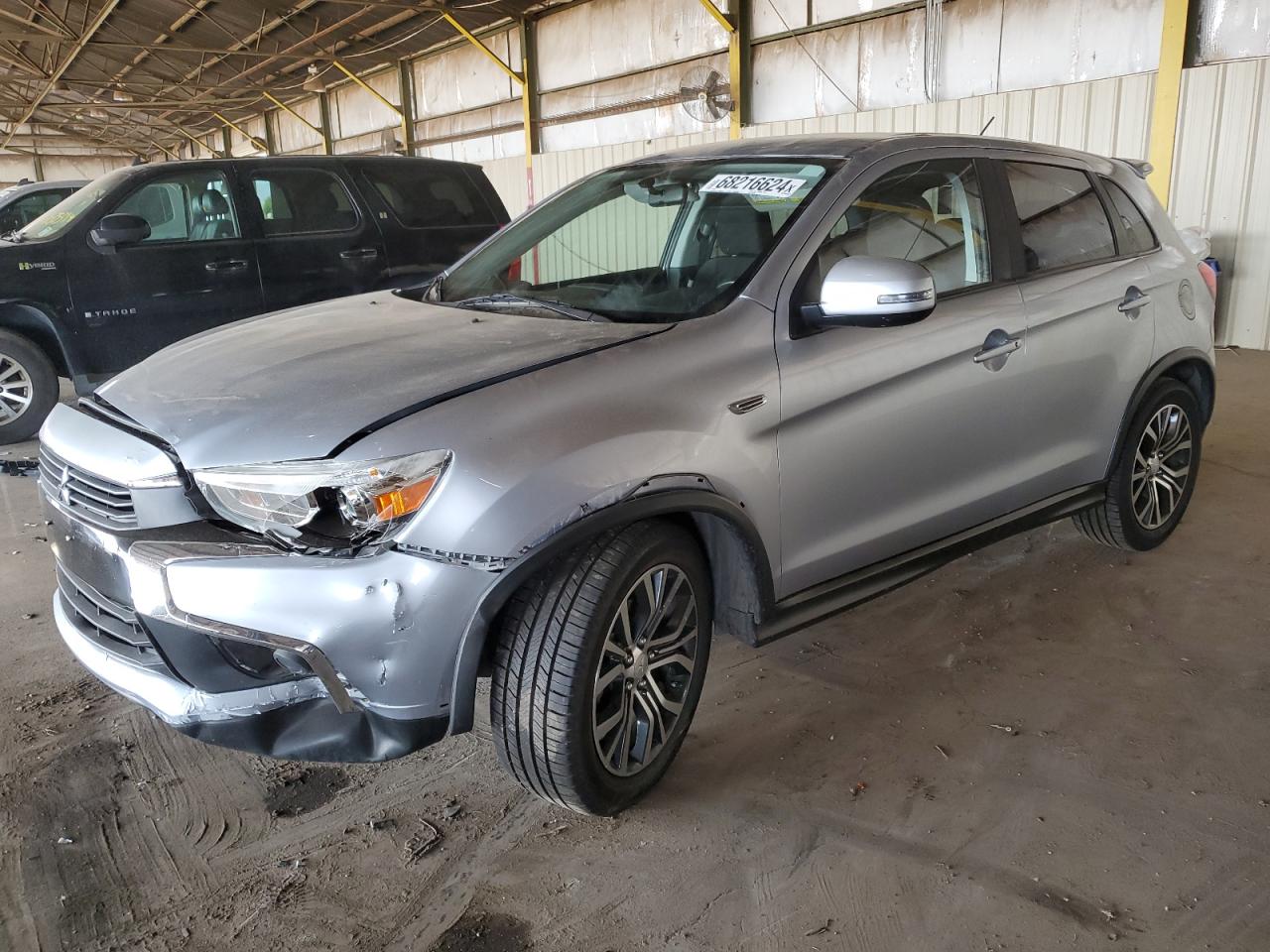 2016 Mitsubishi Outlander - Image 1