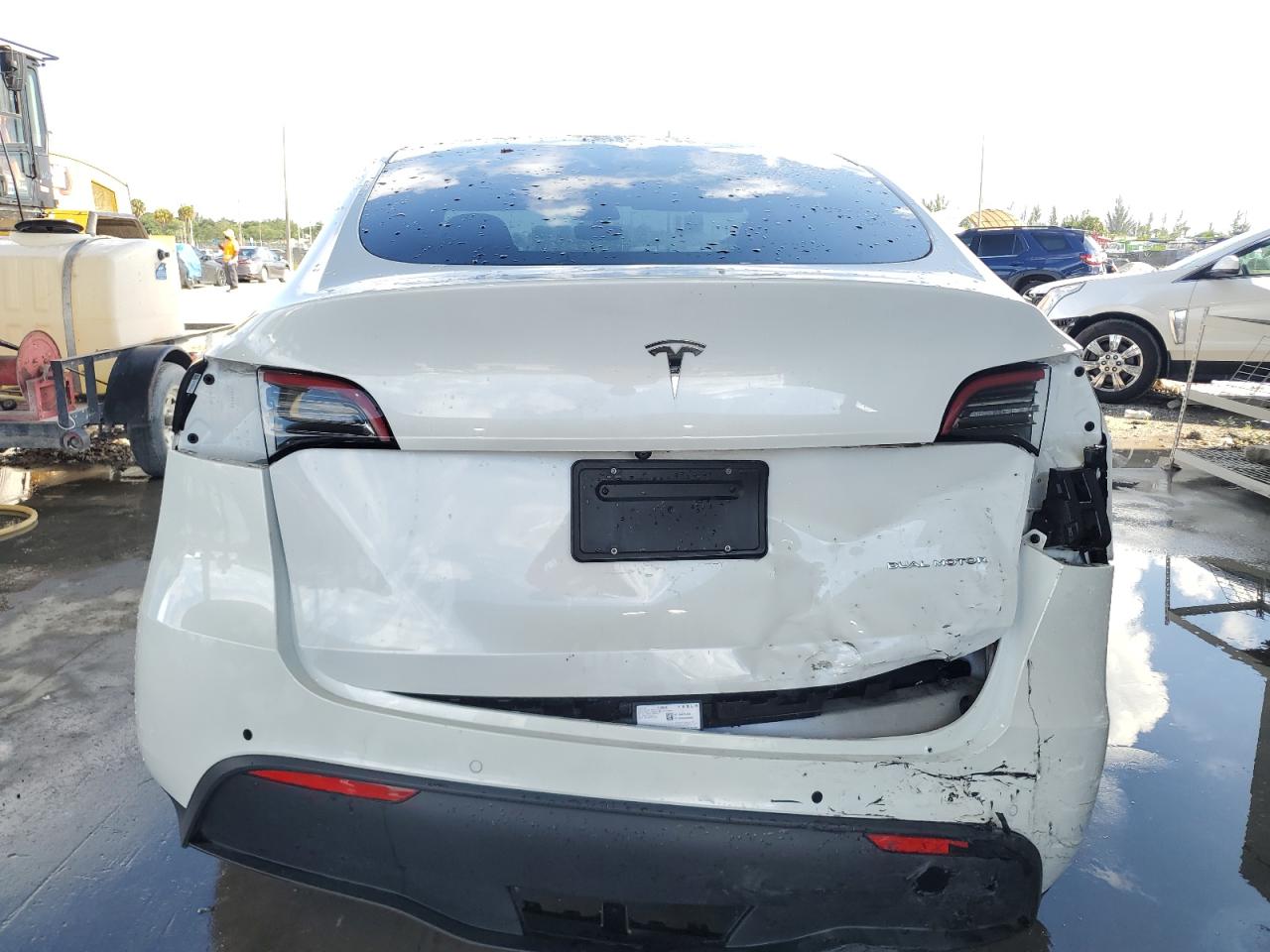 7SAYGDEE4NF449655 2022 Tesla Model Y