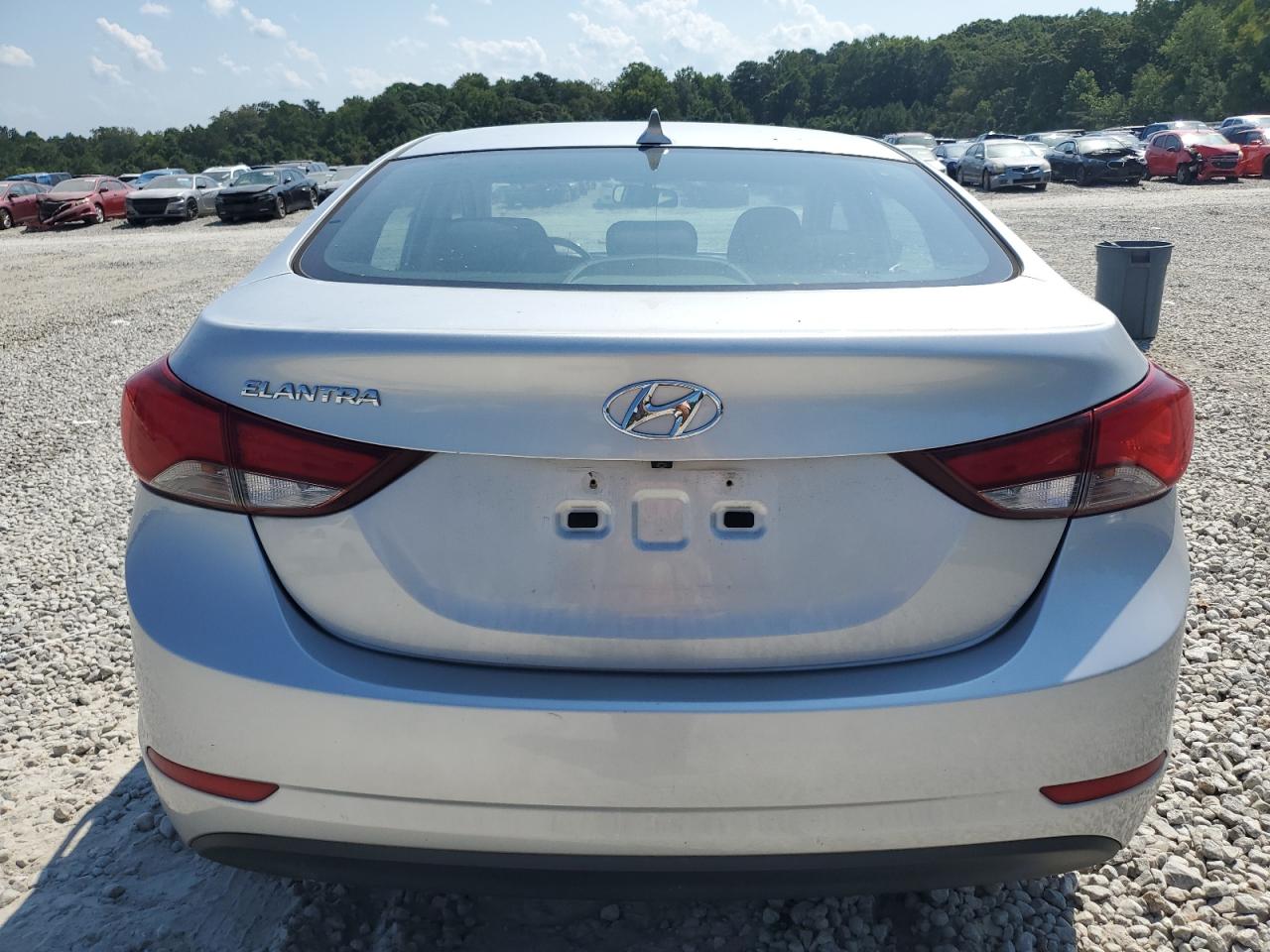 KMHDH4AE6GU483617 2016 Hyundai Elantra Se