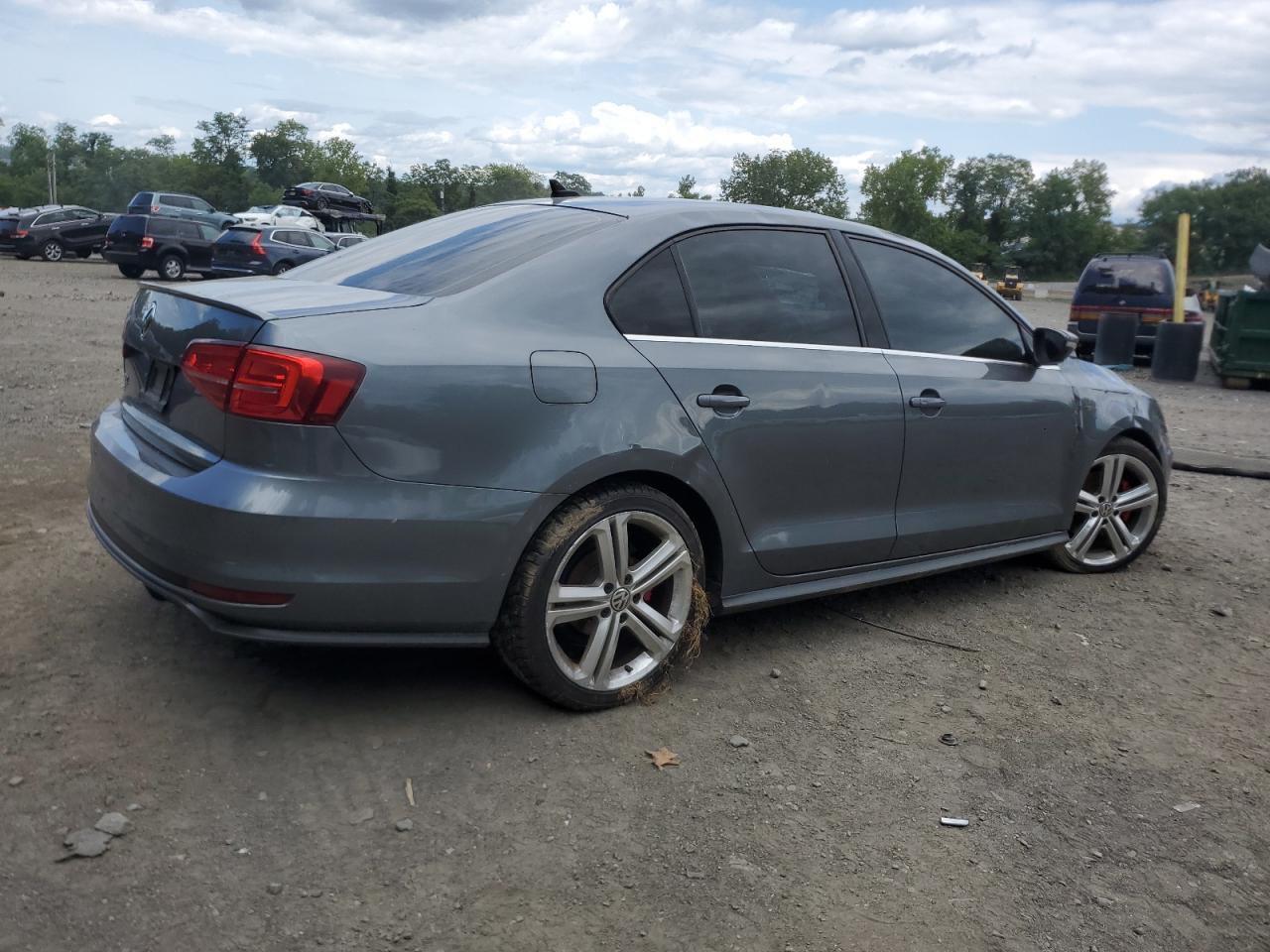 2017 Volkswagen Jetta - Image 3