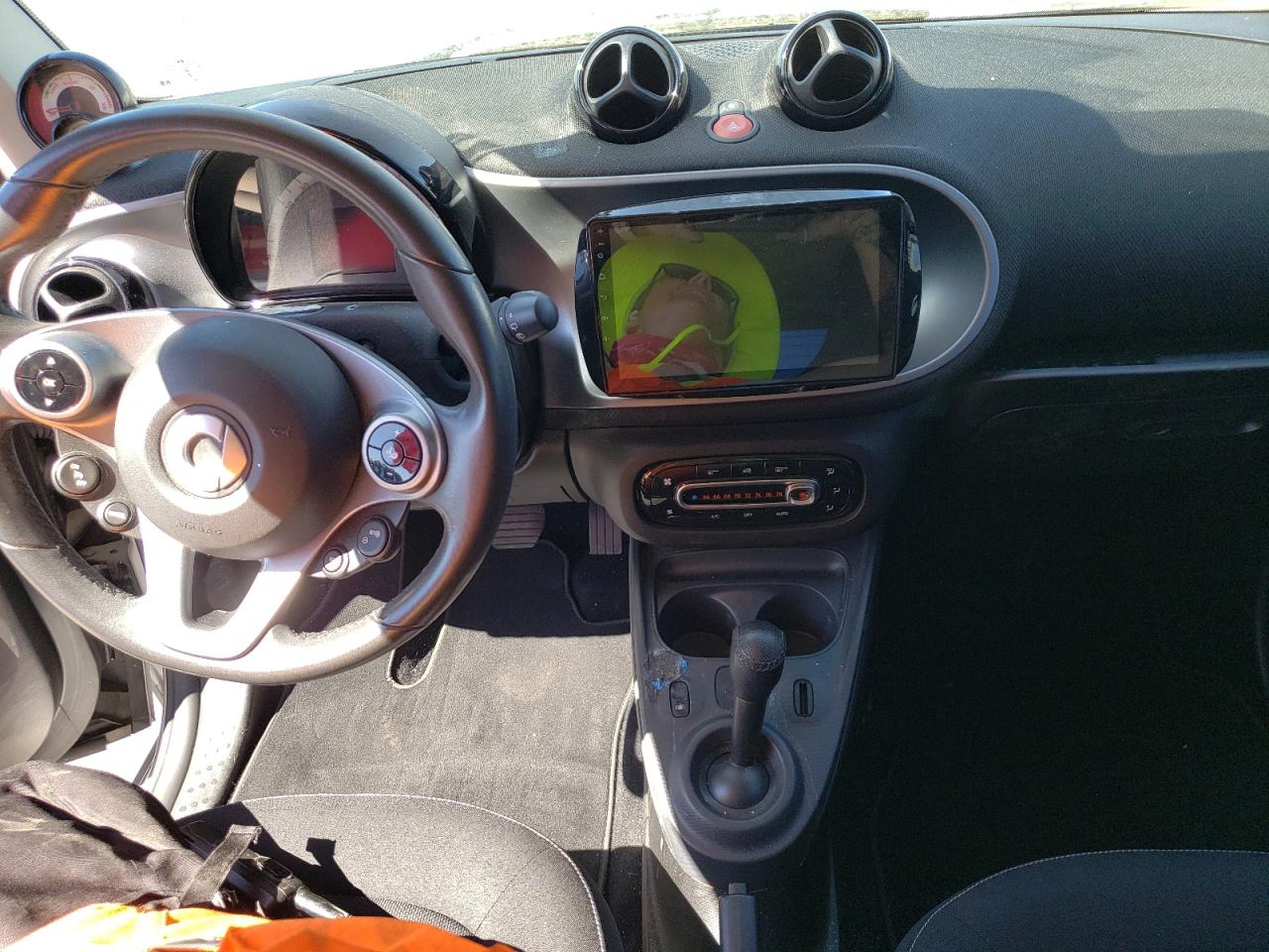 WMEFJ9BA8HK229027 2017 Smart Fortwo