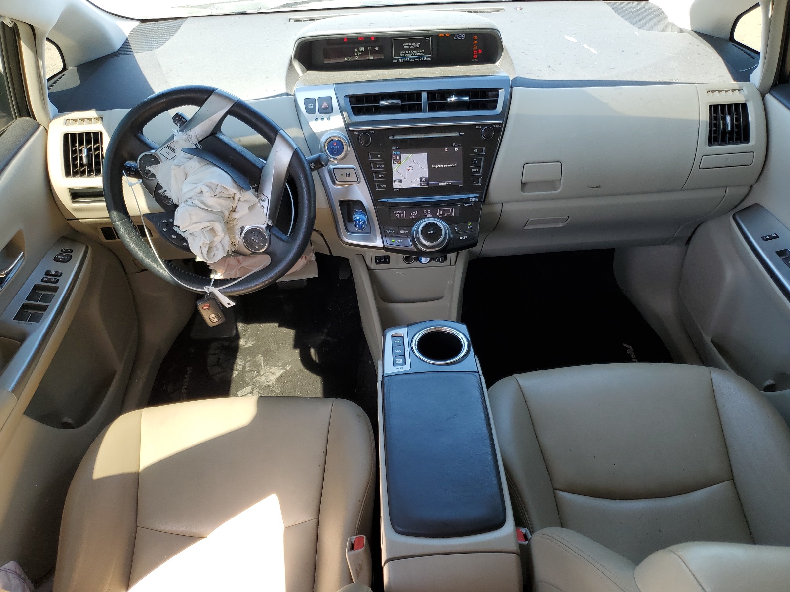 JTDZN3EU1GJ046236 2016 Toyota Prius V