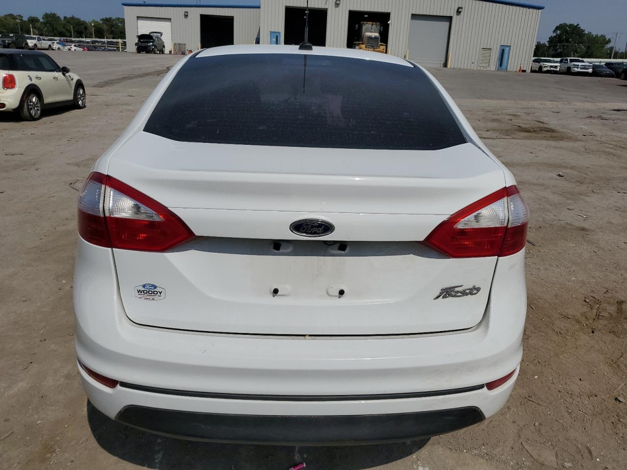 3FADP4AJ5JM117198 2018 Ford Fiesta S