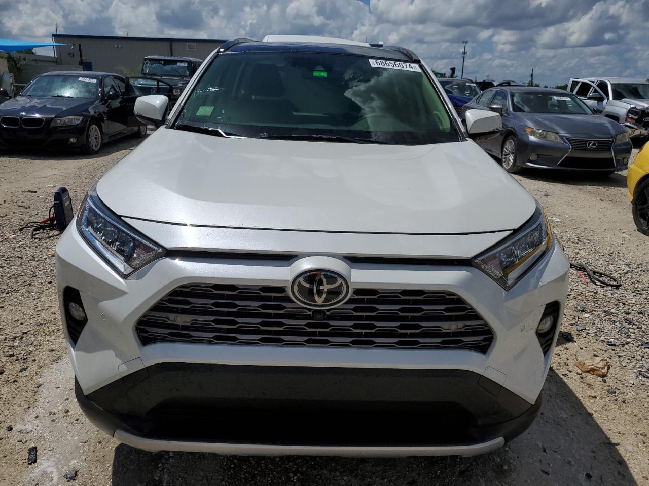 2021 Toyota RAV 4 - Image 5