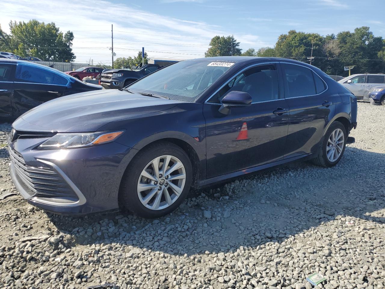 4T1C11AK2NU059823 2022 TOYOTA CAMRY - Image 1