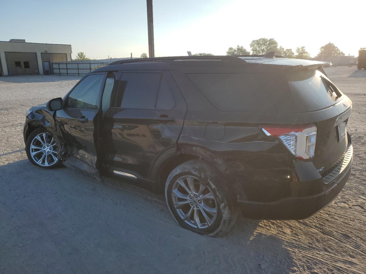 1FMSK7DH3LGA23467 2019 FORD EXPLORER - Image 2