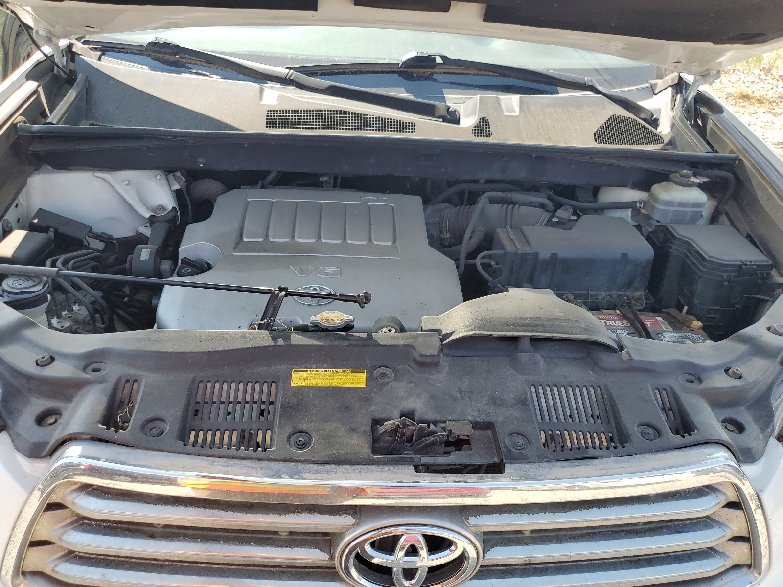 JTEES42A382068088 2008 Toyota Highlander Limited