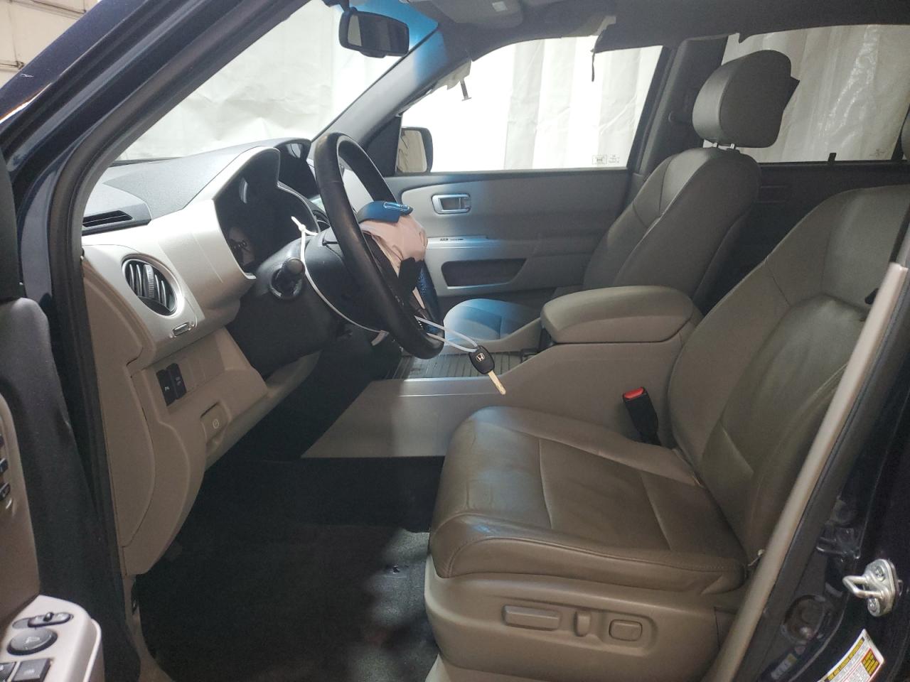 2010 Honda Pilot Touring VIN: 5FNYF4H81AB039377 Lot: 68305794