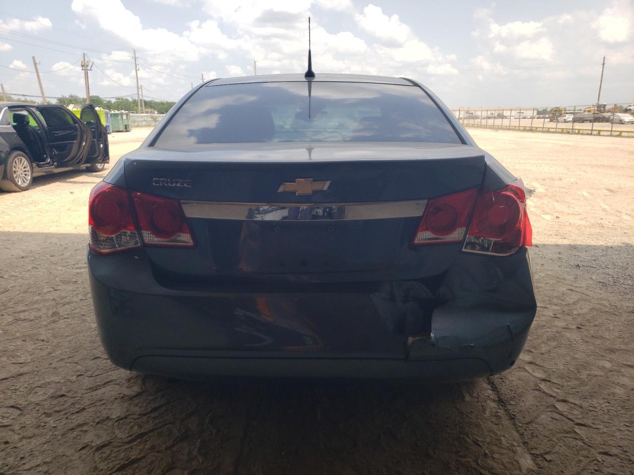 1G1PC5SHXC7318766 2012 Chevrolet Cruze Ls