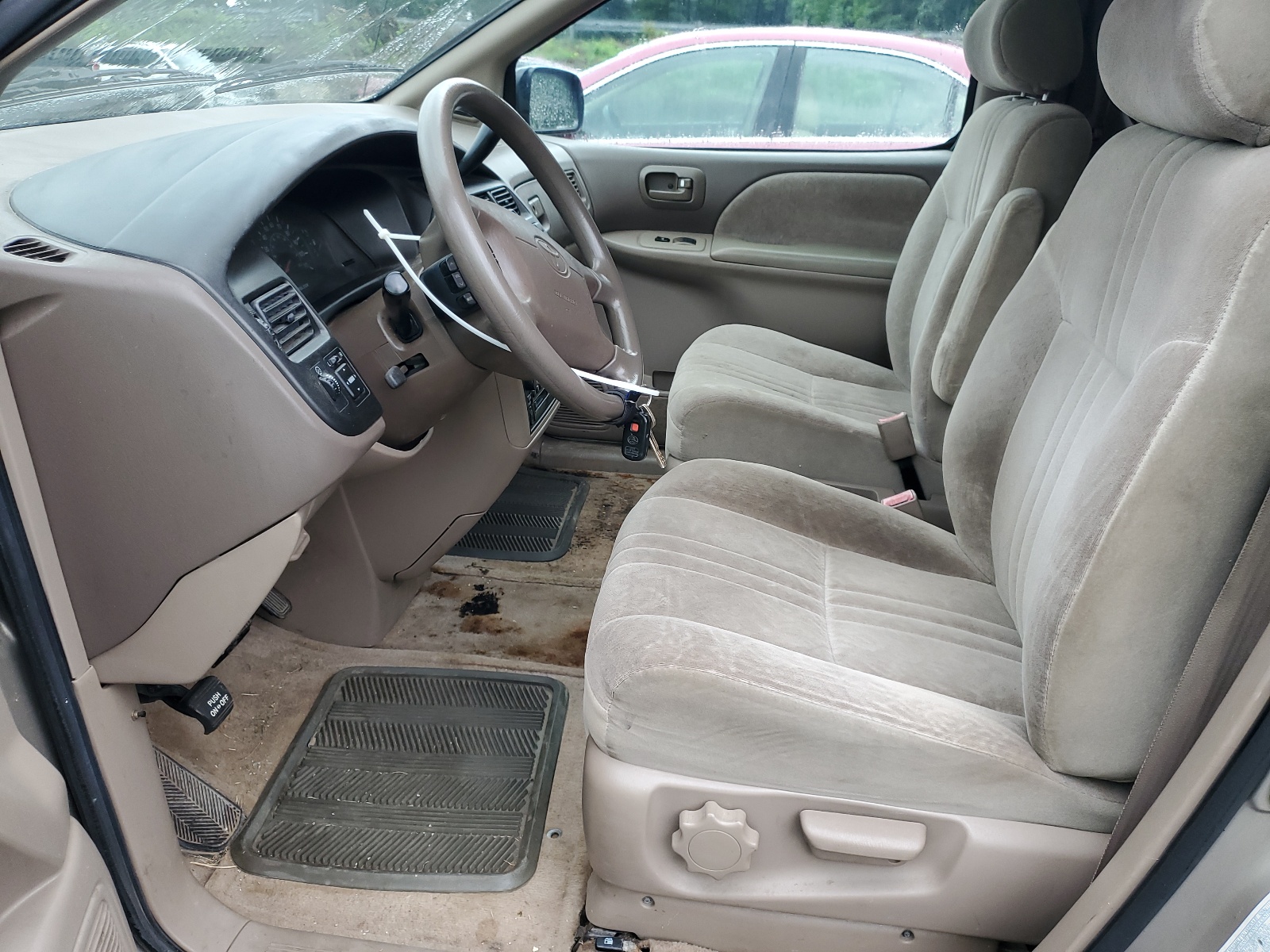 4T3ZF13C3YU198016 2000 Toyota Sienna Le