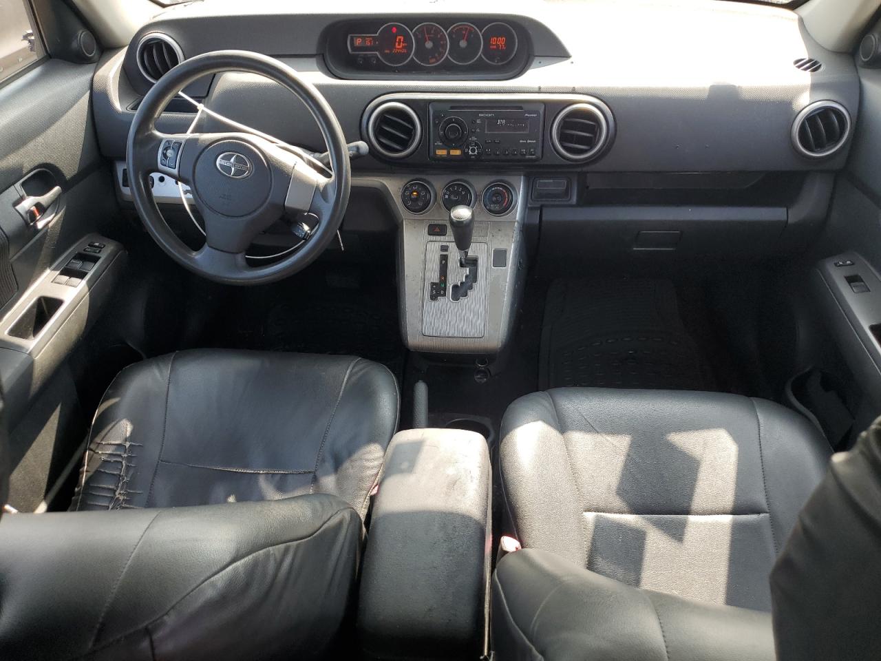 2012 Scion xB - Image 8