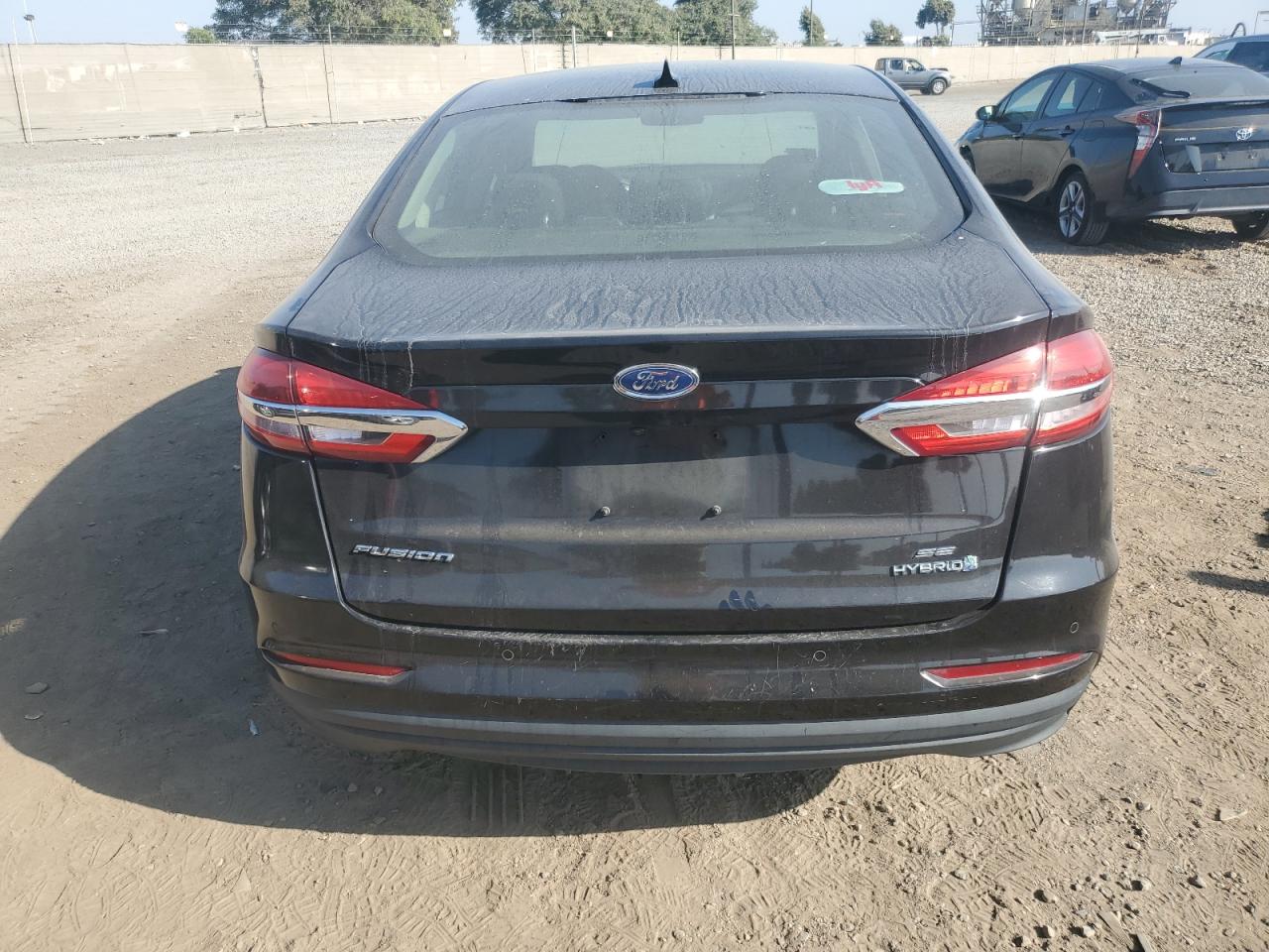 2019 Ford Fusion Se VIN: 3FA6P0LU8KR261650 Lot: 69874774