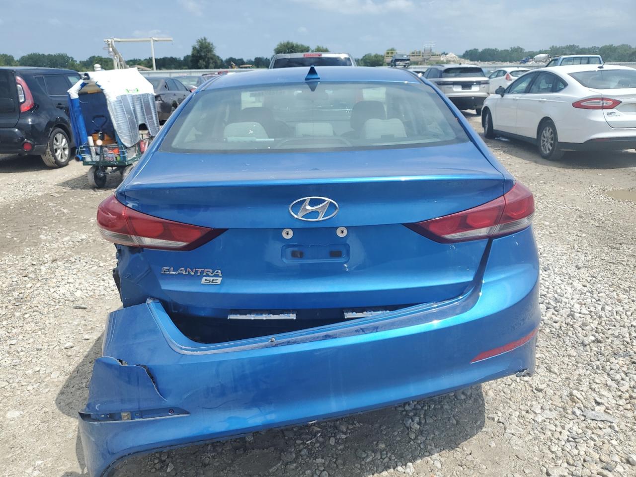 5NPD74LF1HH185789 2017 Hyundai Elantra Se