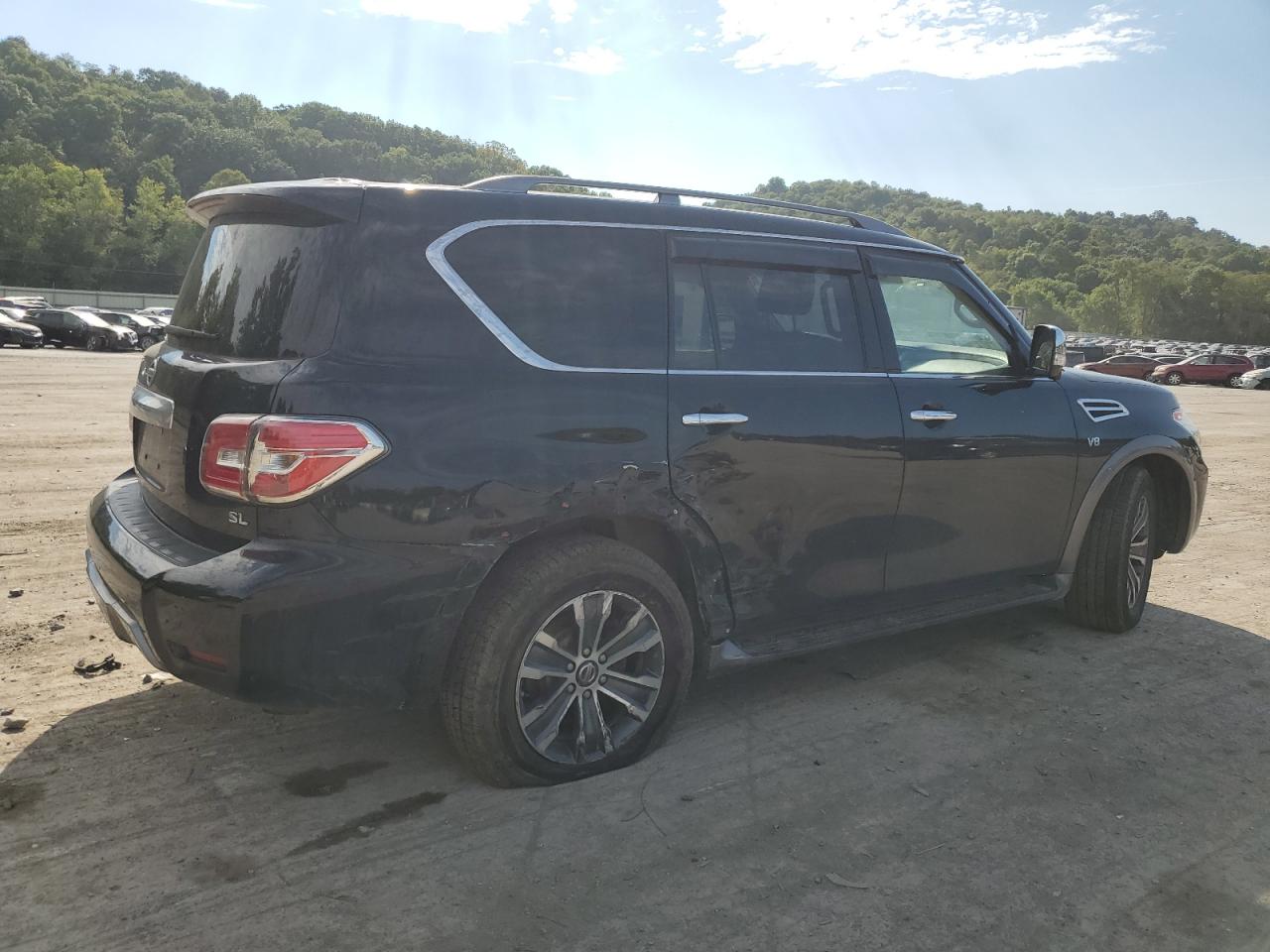 2019 Nissan Armada - Image 3
