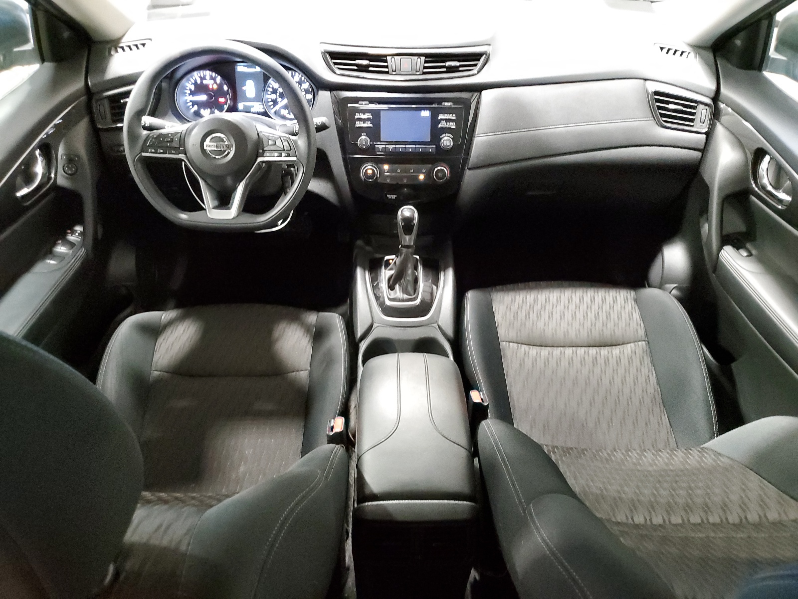 5N1AT2MT4HC876586 2017 Nissan Rogue S