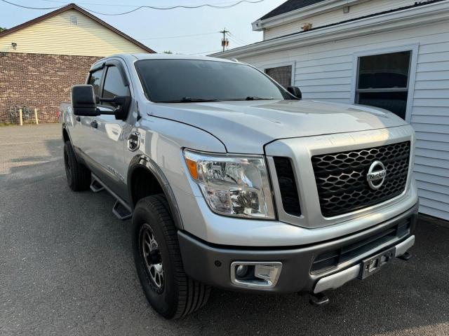  NISSAN TITAN 2017 Сріблястий