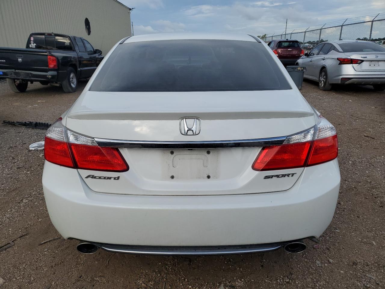 2014 Honda Accord Sport VIN: 1HGCR2F56EA018121 Lot: 69640504