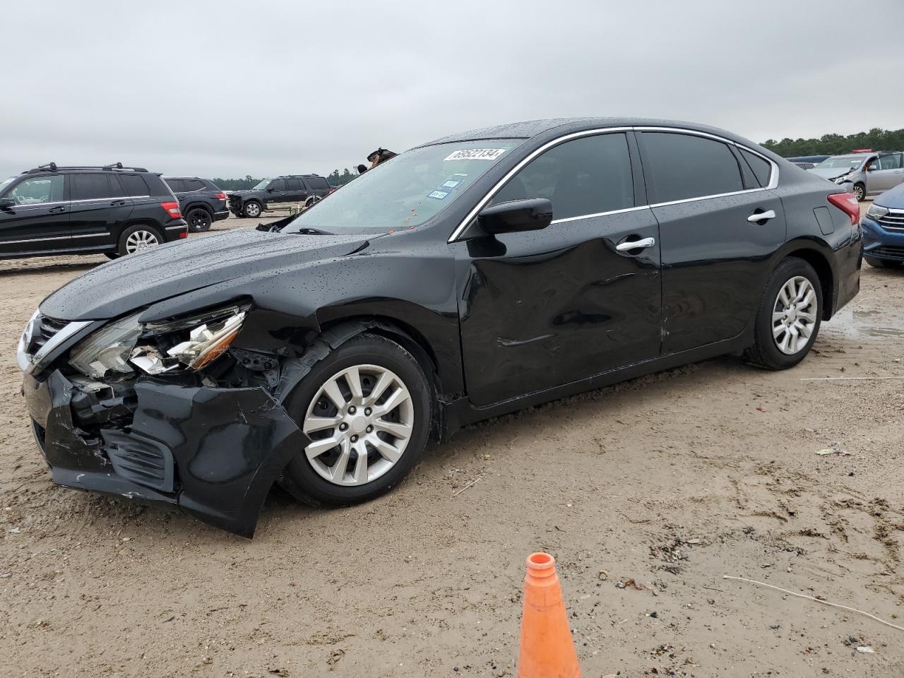 2017 Nissan Altima - Image 1