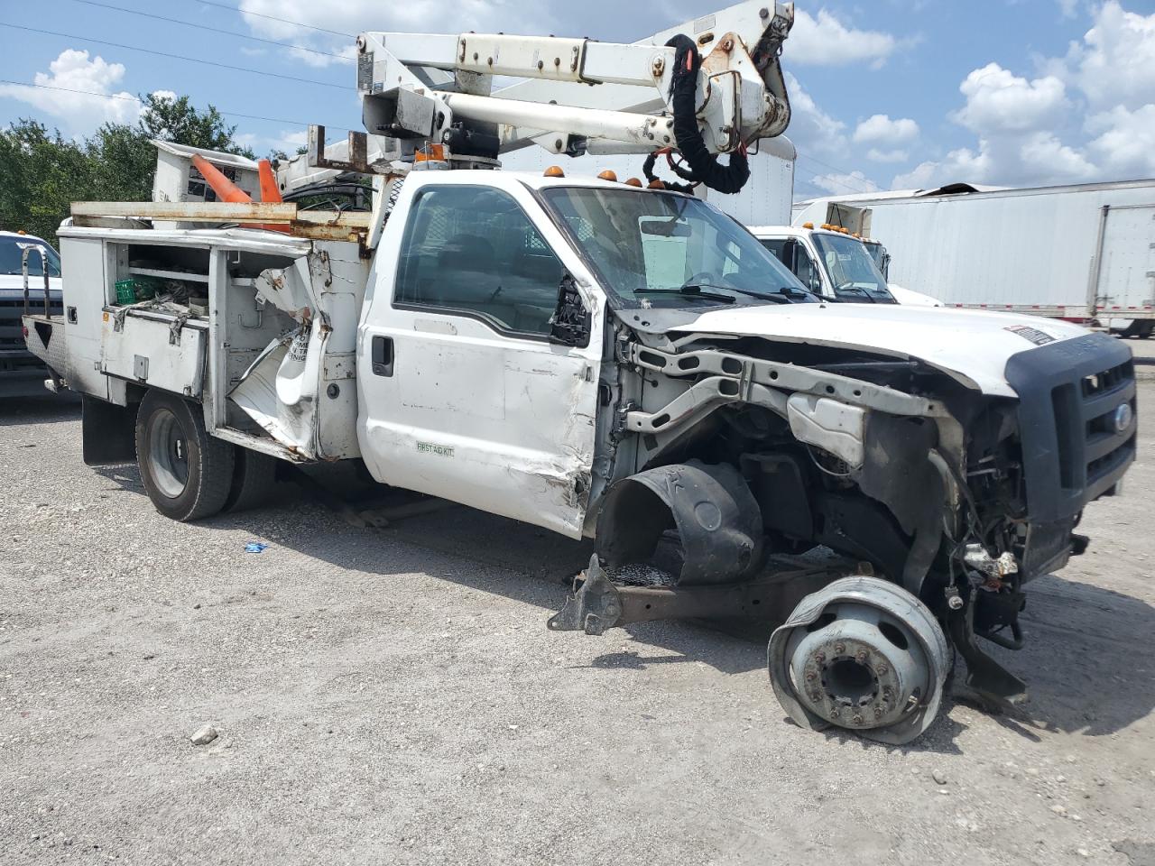 2008 Ford F550 Super Duty იყიდება West Palm Beach-ში, FL - Front End