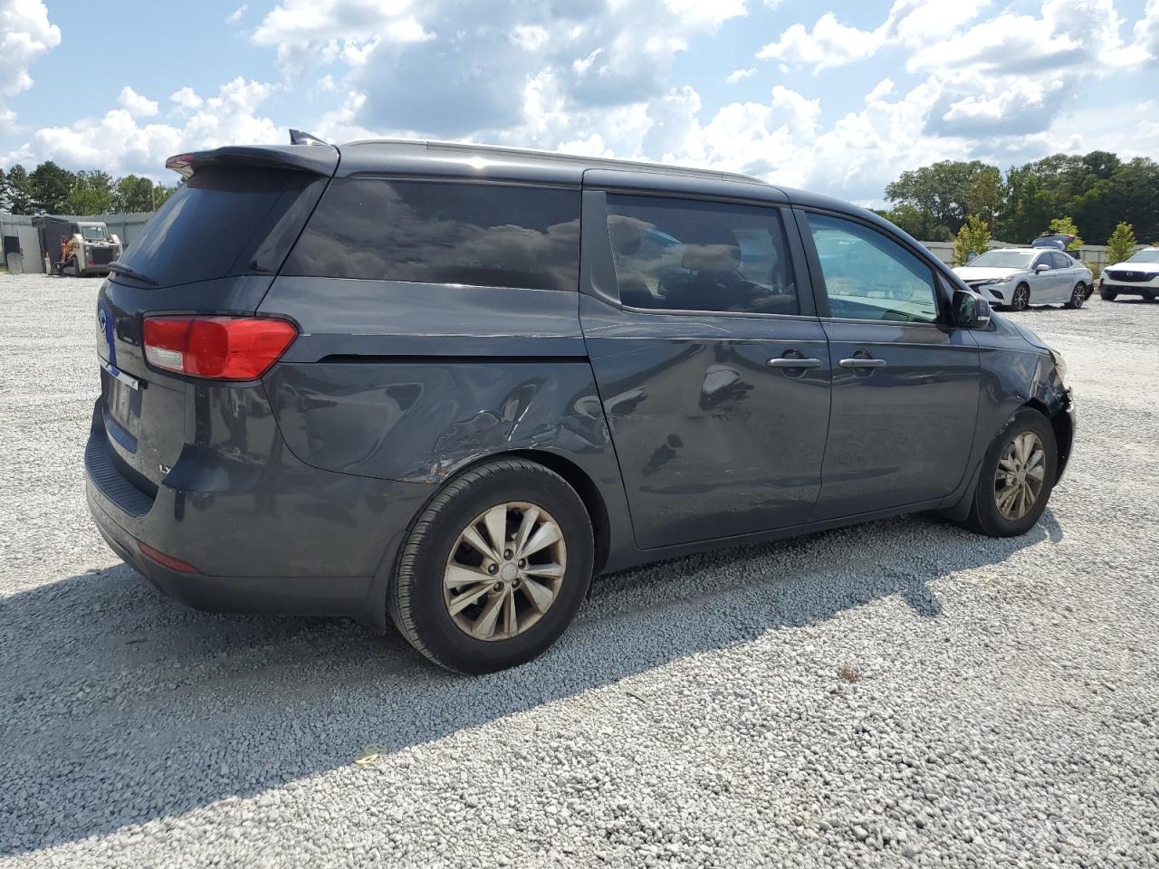 2015 Kia Sedona - Image 3