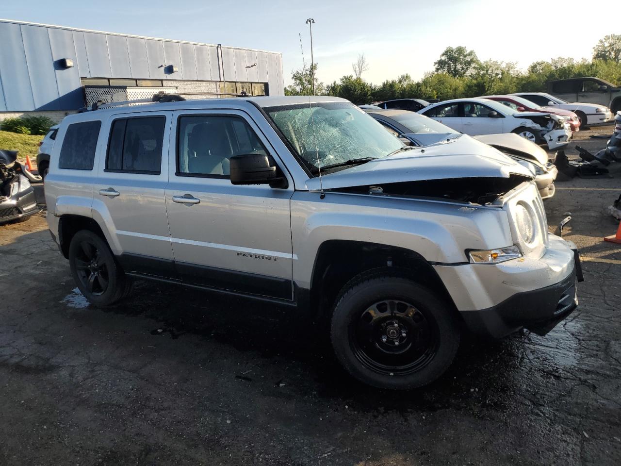 2013 Jeep Liberty (Patriot) - Image 4