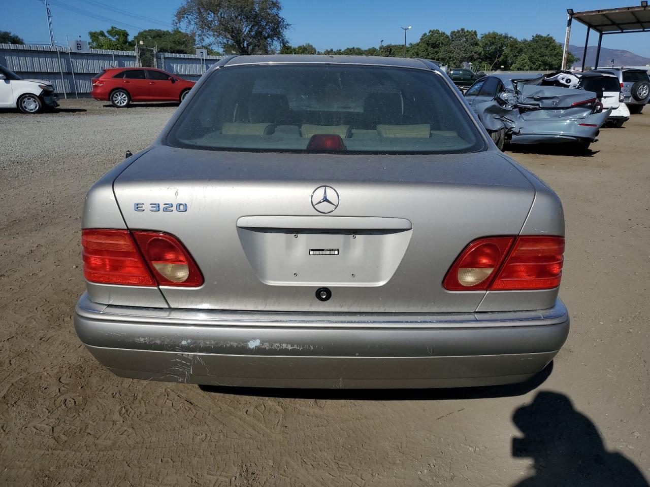 1996 Mercedes-Benz E 320 VIN: WDBJF55F5TJ021680 Lot: 67968094