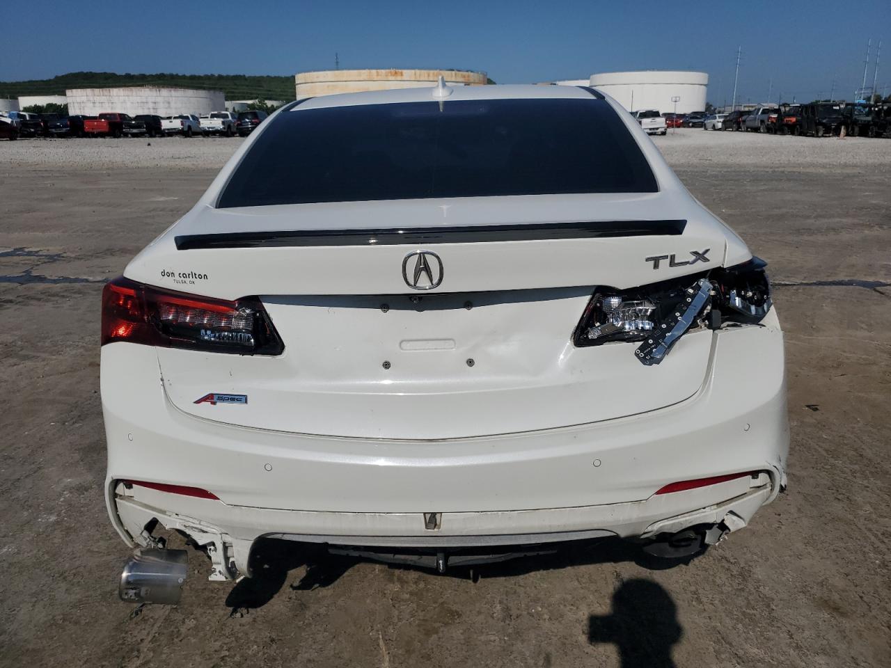 19UUB2F6XJA013418 2018 Acura Tlx Tech+A