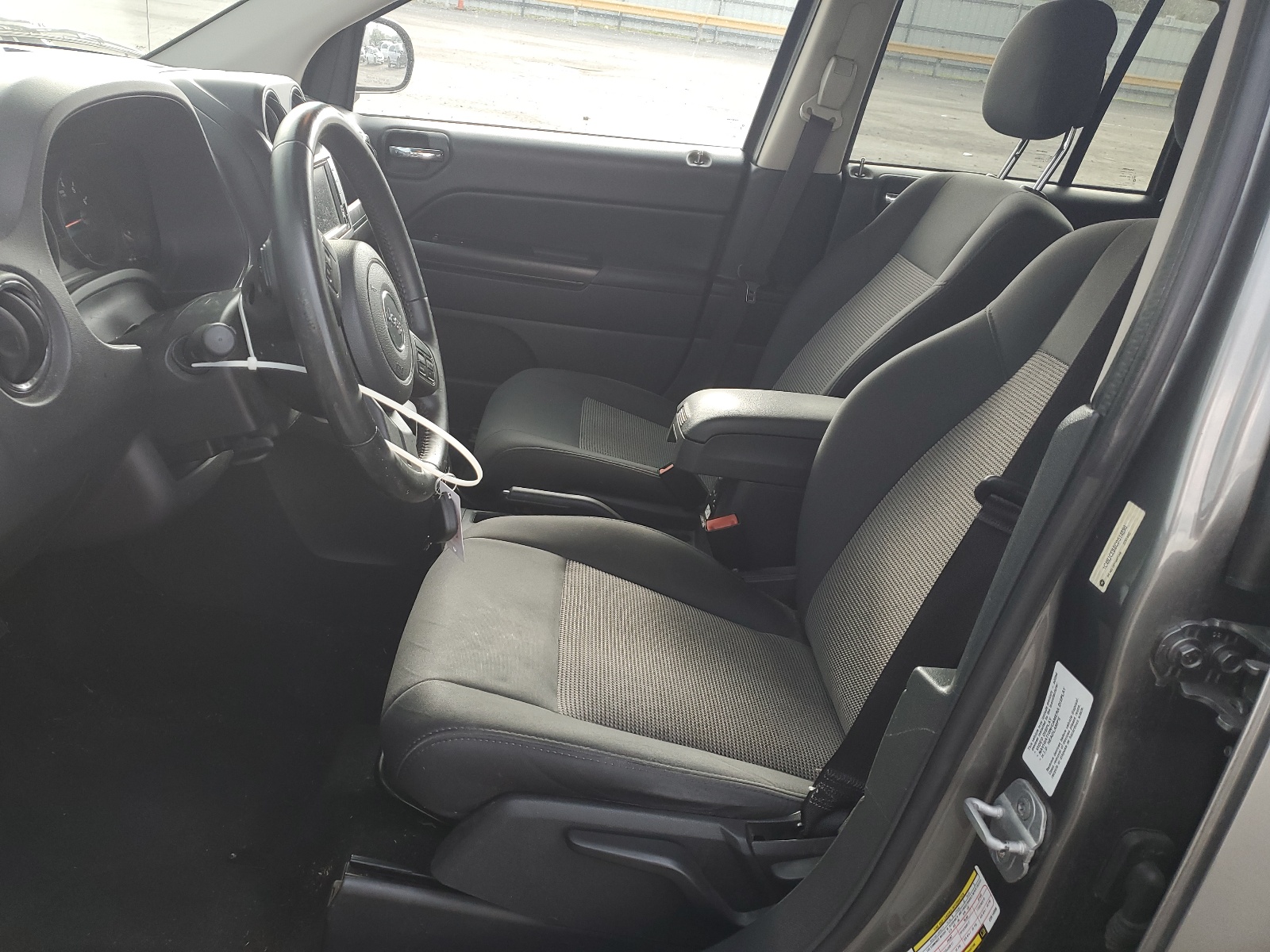 1C4NJCEB8CD514898 2012 Jeep Compass Latitude