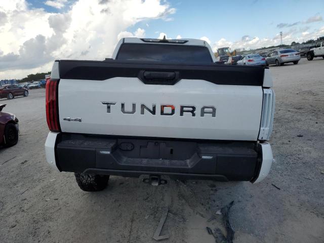  TOYOTA TUNDRA 2024 White