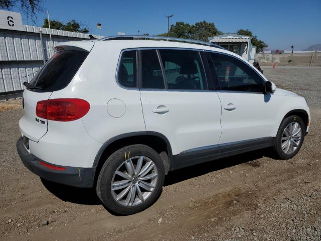  VOLKSWAGEN TIGUAN 2015 Білий