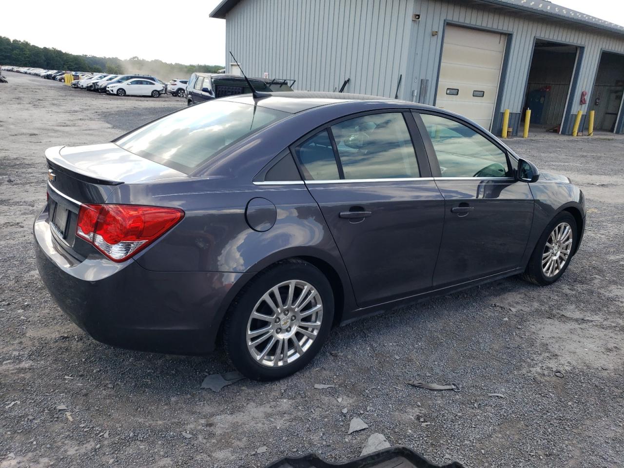 2011 Chevrolet Cruze - Image 3