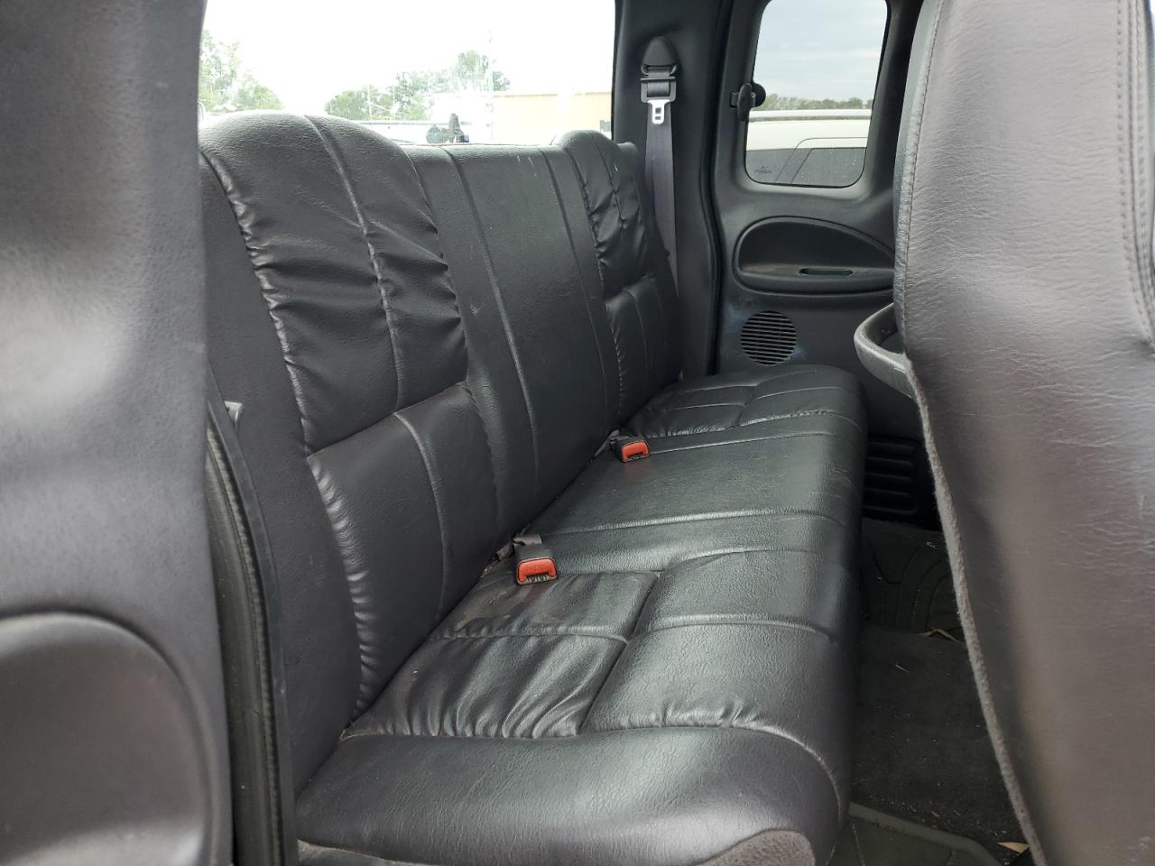 2000 Dodge Ram 2500 VIN: 1B7KF23Z8YJ139795 Lot: 68518154