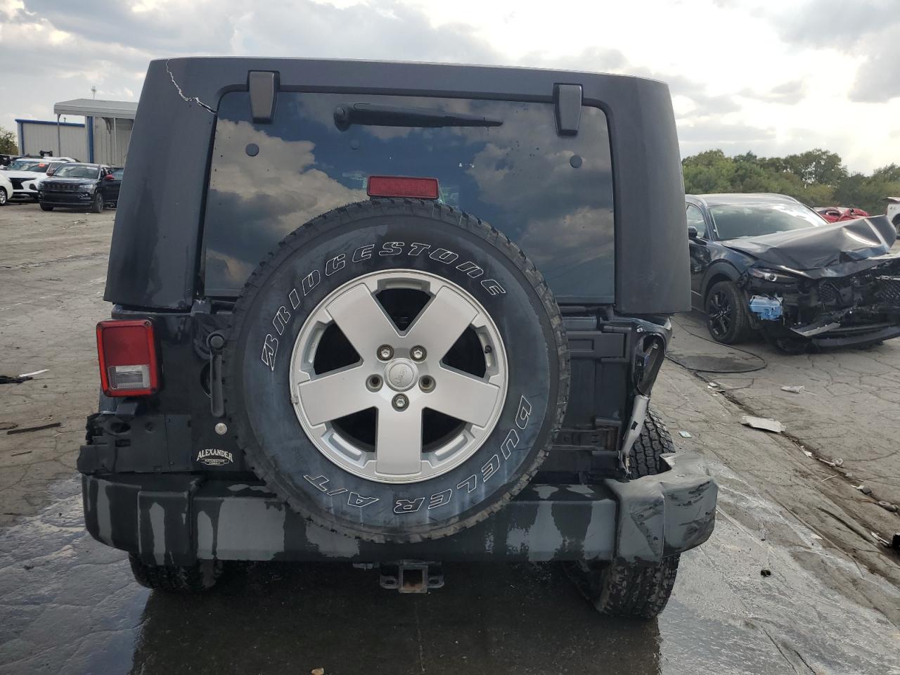 2007 Jeep Wrangler Sahara VIN: 1J8GA59187L211839 Lot: 69674184