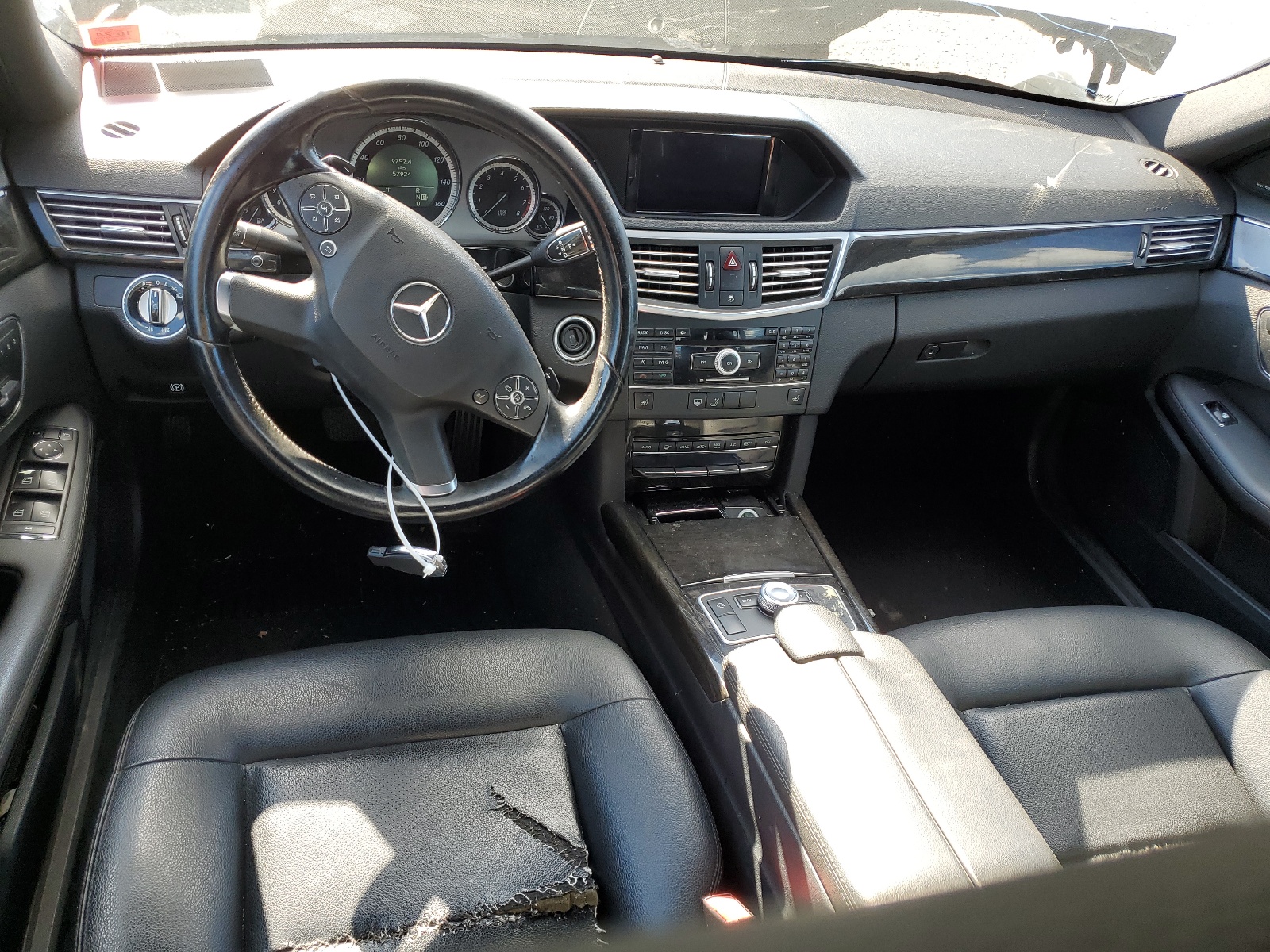 WDDHF8HB6AA138231 2010 Mercedes-Benz E 350 4Matic