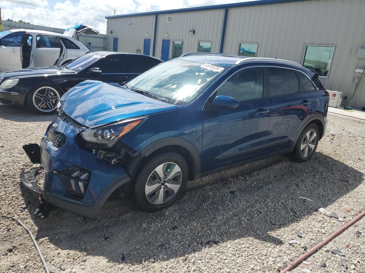 KNDCB3LC8N5529513 2022 KIA NIRO - Image 1